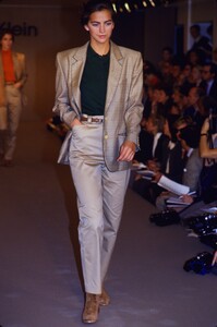 calvin-klein-ss-1990-5.thumb.jpg.3b8268139eee83d902b8a79c5aaad93a.jpg