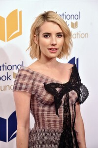 emma_roberts_01.jpg