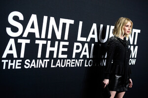 emma_roberts_attends_saint_laurent_fashion_show021.jpg