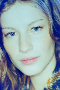 gisele-1.thumb.jpg.ebe255c3d863a1520014f01b1a8cb59f.jpg