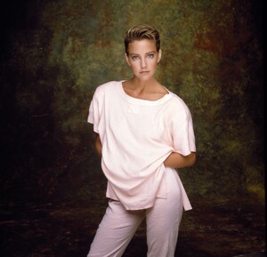 heather-locklear-1991-2.jpg