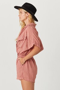 jens-pirate-booty-Deni-Romper-Jibarita-Blushing-3-min.jpg