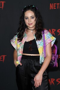 mary-mouser-at-fear-street-trilogy-premiere-in-los-angeles-06-28-2021-5.jpg