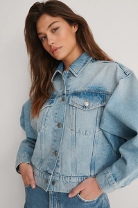 nakd_80s_trucker_denim_jacket_1018-007568-0047_04g.jpg