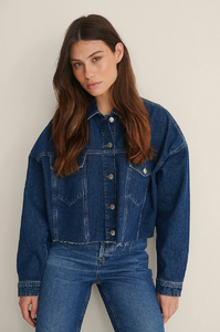 nakd_cropped_raw_hem_oversized_denim_jacket-1018-007576-0116_01j_r.jpg