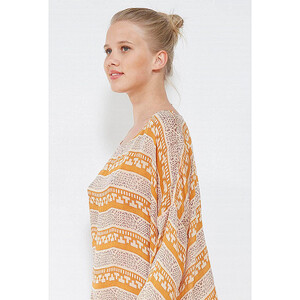paris-fashion-store-women-blouse-saga-fashion-designer-clothes-paris.jpg