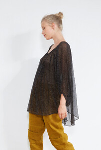 paris-fashion-store-women-dot-black-blouse-apus-fashion-designer-clothes-paris.jpg