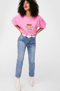 pink-girls-support-girls-graphic-t-shirt.jpeg