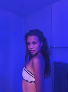 vsco5dd273092ffe4.jpg