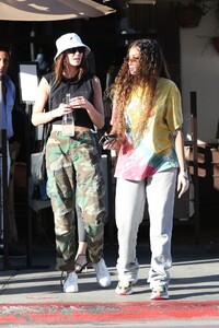 winnie-harlow-il-pastaio-in-beverly-hills-06-25-2021-0.jpg