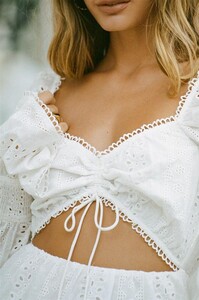 zeta-dress-a2a6996a-bb80-43e4-8833-98e1f85e0178_1800x1800.jpeg