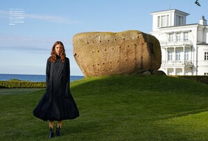 Harper’s Bazaar (08_2021)-page-m005.jpg