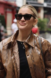       rob270721BZNimage107.jpg