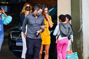       ale150721BZNimage102.jpg