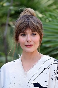       Liz220721BZNimage103.jpg