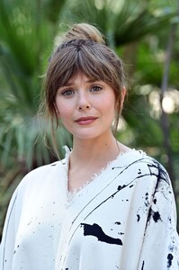       Liz220721BZNimage104.jpg