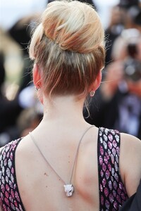       mel180721BZNimage105.jpg