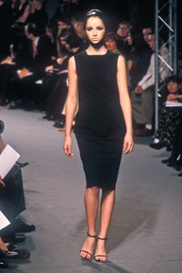 197662737_Balenciaga1998WomenRTW47.thumb.jpg.b7fff4eed67a997cfb30d03d04c8aa71.jpg