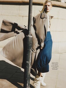2021-08-01 Elle Sweden-page-008.jpg