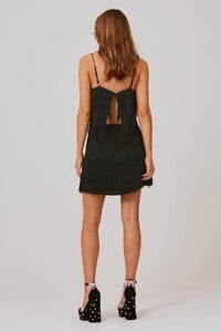20191037_ana_top_001_black_20191038_ana_skirt_001_black_g_9307.jpg
