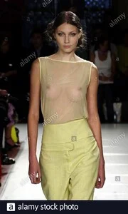 ox s01sheilaMaloney--2D31753.jpg