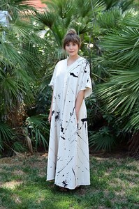       Liz220721BZNimage112.jpg
