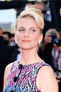       mel180721BZNimage118.jpg