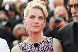       mel180721BZNimage103.jpg
