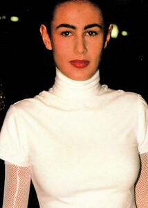 378843518_HarpersQueen19871-1(20).thumb.jpg.1327d9c478260e243cd1ab90a87d761d.jpg