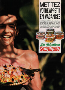 38-MADAMEFIGAROFR16may87-SAUPIQUET-m.ValentineDol-ph_Unk.thumb.jpg.a64b91d5fb4af34f52a8596437e46e72.jpg