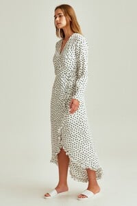 40190531_4_kaleidoscope_wrap_dress_052_ivory_w_black_floral_nh_5745.jpg