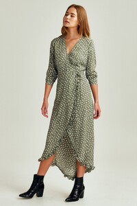 40190531_4_kaleidoscope_wrap_dress_330_sage_w_ivory_floral_sh_3337.jpg