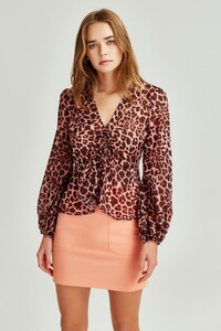 40190539_desert_skirt_610_peach_40190524_3_leopard_ls_top_633_peach_leopard_nh_3588.jpg