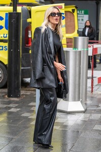       ash060721BZNimage116.jpg