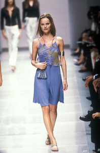 828872466_GiorgioArmani2000WomenRTW78.thumb.jpg.ef5e8d05cac7d455ff2326e746f8c4c1.jpg