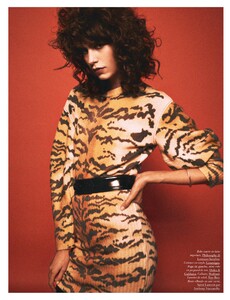 Vogue Paris No. 1019 - Août 2021-page-005.jpg
