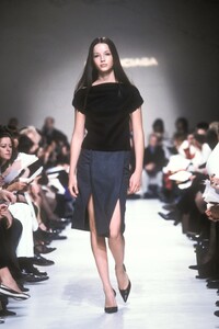 88369292_Balenciaga1998WomenRTW44.thumb.jpg.eeabbd56abf09b19ca16e790c2b11a3d.jpg