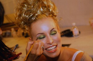 954766996_backstage(16).thumb.jpg.2f7be941c5c885895a95d4829f12417a.jpg