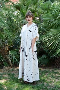       Liz220721BZNimage110.jpg