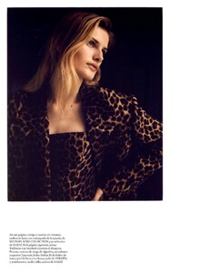 Vogue Espana 08.2021-page-005.jpg