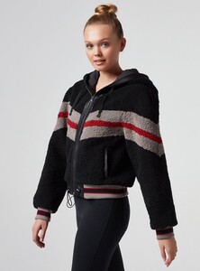 BLJ08500_FAUX_FUR_CROPPED_HOODY_BLACK_001_3.jpg