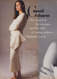 CL_Piel_US_Vogue_September_1986_01.thumb.jpg.2331b63d0f0216c6d46a0d3055e354ff.jpg