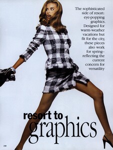 Chin_US_Vogue_November_1991_01.thumb.jpg.a51cd7d6296e5fa4d61d69894499733a.jpg