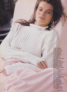 Cool_Meisel_US_Vogue_September_1988_01.thumb.jpg.7deb1046f736e0cdb264e37ce27cecbd.jpg