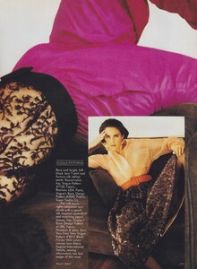 Dinner_Maser_US_Vogue_October_1988_02.thumb.jpg.7cba2deb4199277793381fbe051548c7.jpg