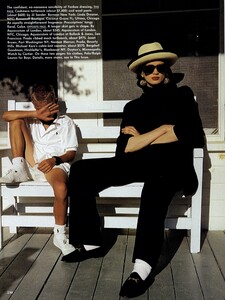 Elgort_US_Vogue_November_1991_03.thumb.jpg.5a2465610c09c43e6b4bba3a9e498ffe.jpg
