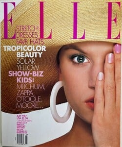 ElleUS0787cover.thumb.jpg.ba96a084971818657435adfbc3a337f7.jpg