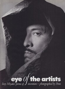 Eye_Penn_US_Vogue_October_1988_01.thumb.jpg.6775e161f6840b03c5e5db6aae8638f5.jpg
