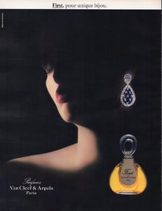 FirstPerfumeAdmcFr0687no418.thumb.jpg.6568ec3f36f7e2618553f1f2be14c201.jpg