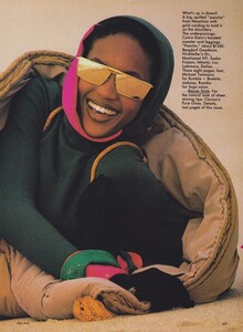 Kirk_US_Vogue_October_1988_02.thumb.jpg.cf7f7e9e0a7c0b88d25fc6fbf5c674ef.jpg